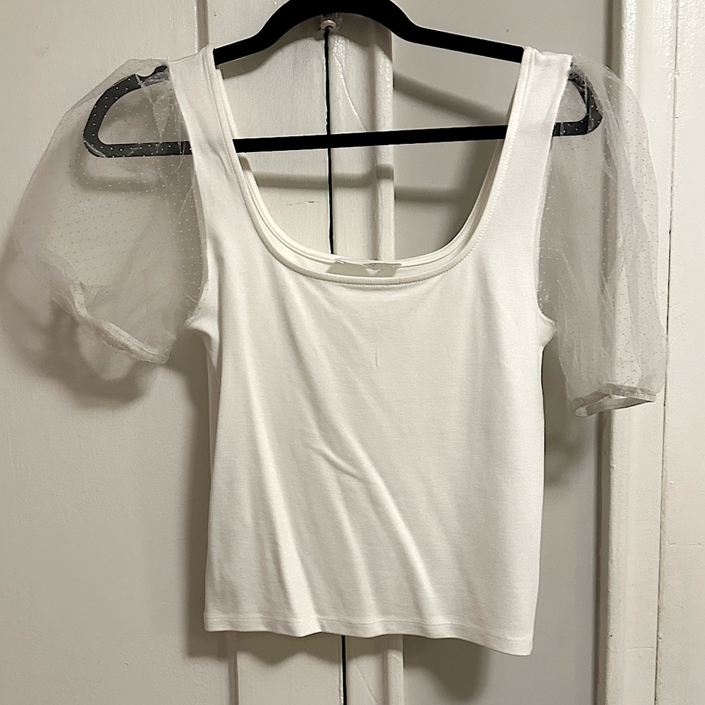NWT White Mango Top w Puff Tulle Sleeves - Size Small